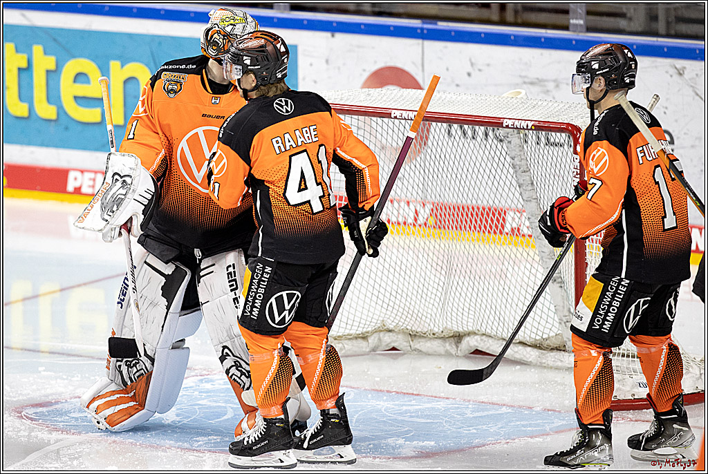 PENNY DEL;  Koelner Haie - Grizzlys Wolfsburg; Koeln, 25.11.2021